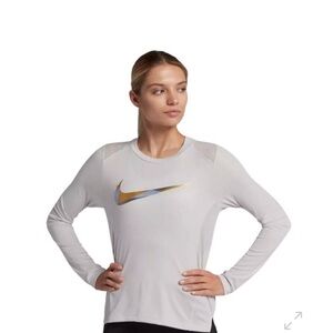 Long sleeve Nike top